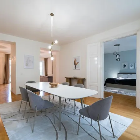 Apartment Georgeous Lucjan